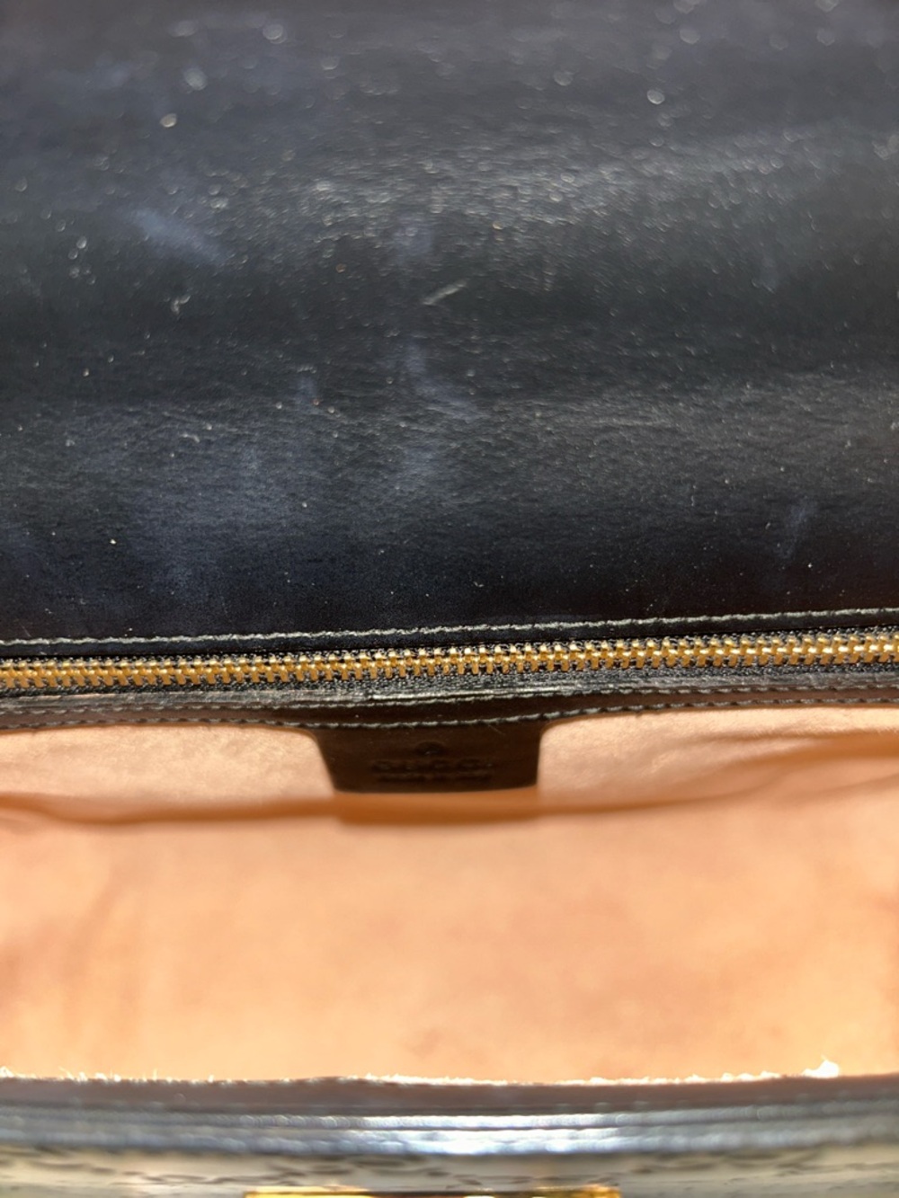 Gucci Black Embossed GG Leather Crossbody with Gold Lock - Picture 9 of 12